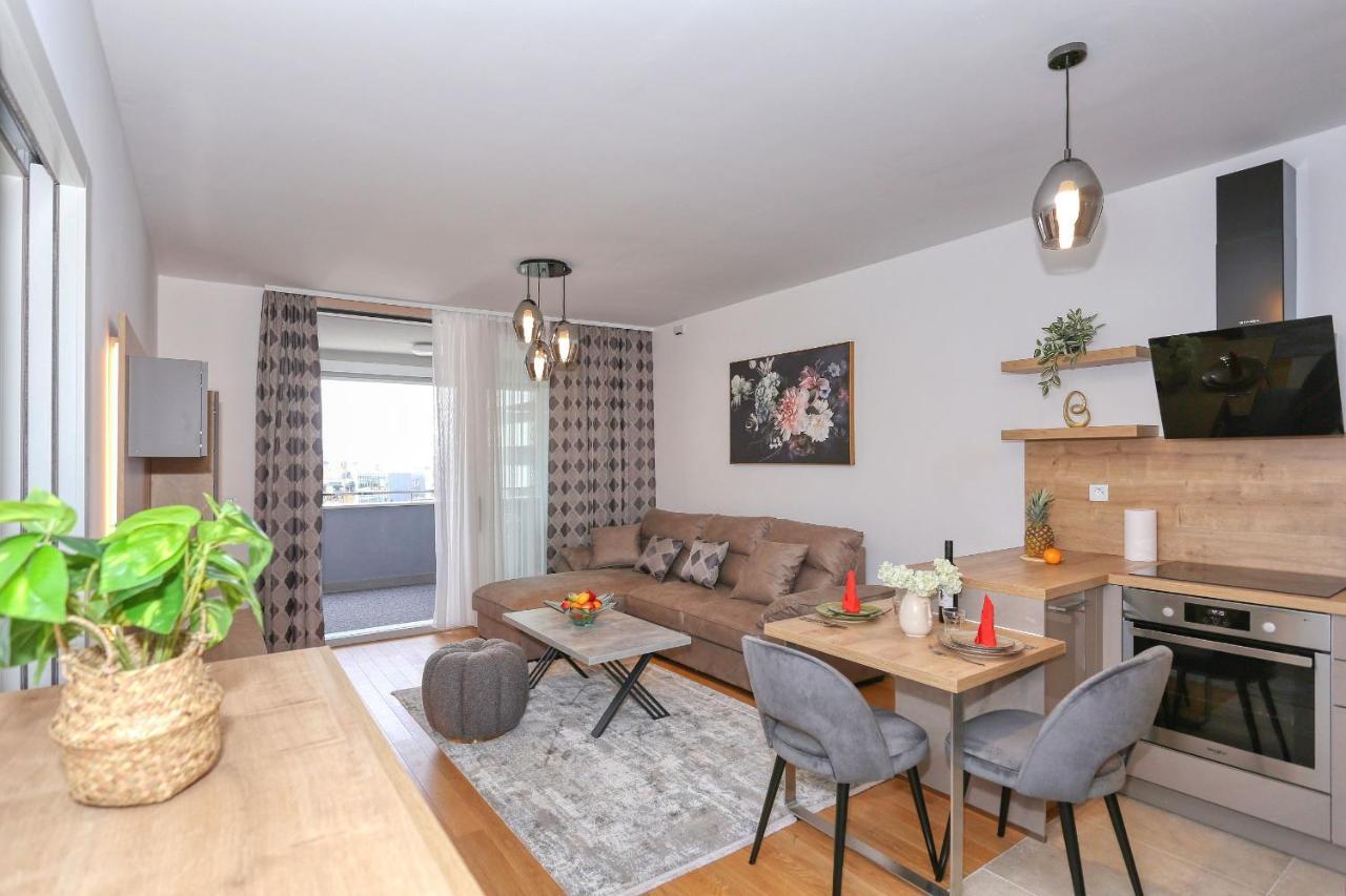 Apartments Luna With Free Parking Задар Екстериор снимка