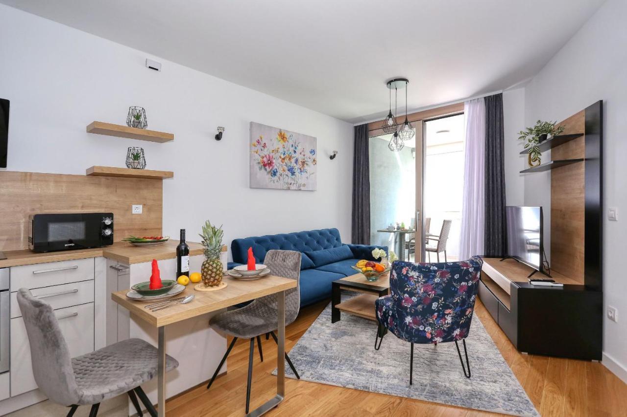 Apartments Luna With Free Parking Задар Екстериор снимка