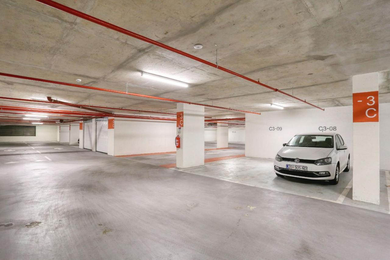 Apartments Luna With Free Parking Задар Екстериор снимка