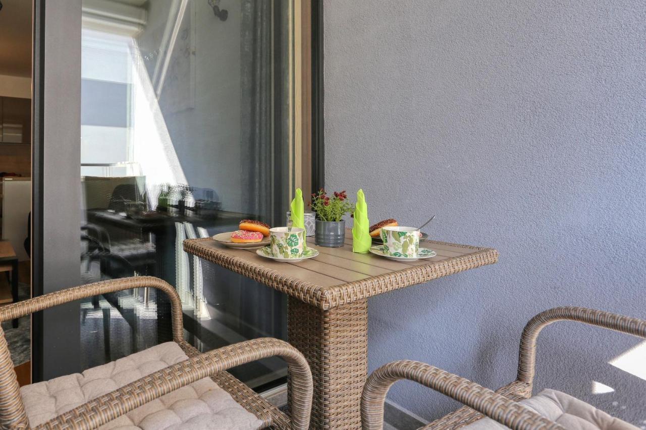 Apartments Luna With Free Parking Задар Екстериор снимка