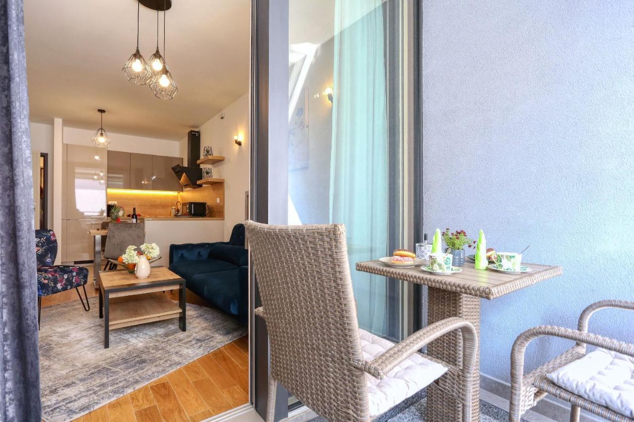 Apartments Luna With Free Parking Задар Екстериор снимка